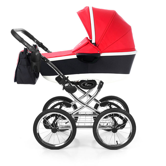 Traditional baby carriage