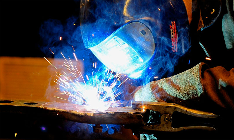 How much does a welding machine cost?