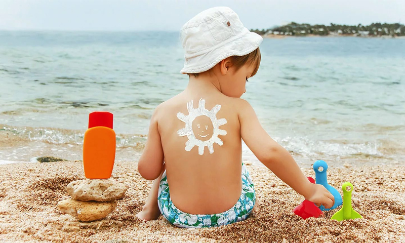 So wählen Sie einen Sonnenschutz gegen Sonnenbrand