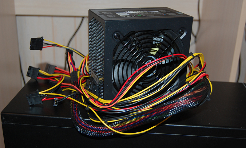 Power supply selection options on the computer