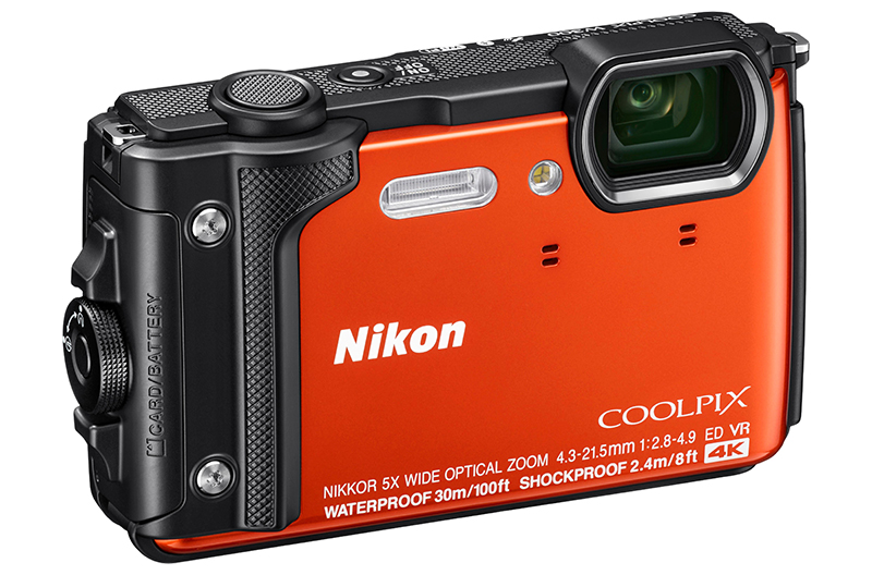 Nikon Coolpix W300 - vedenpitävä kompakti